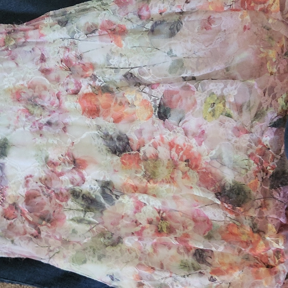 Tunic - Picture 4 of 6